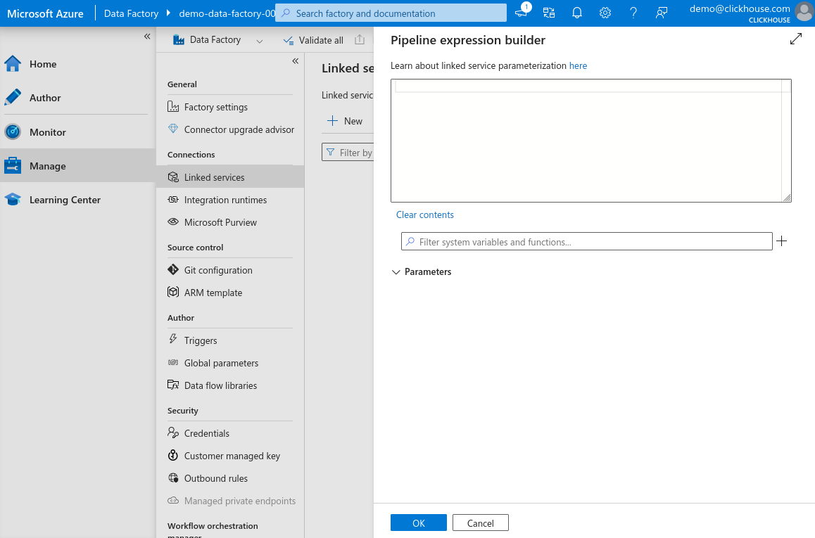 Новое поле Base Url связанной службы пустое